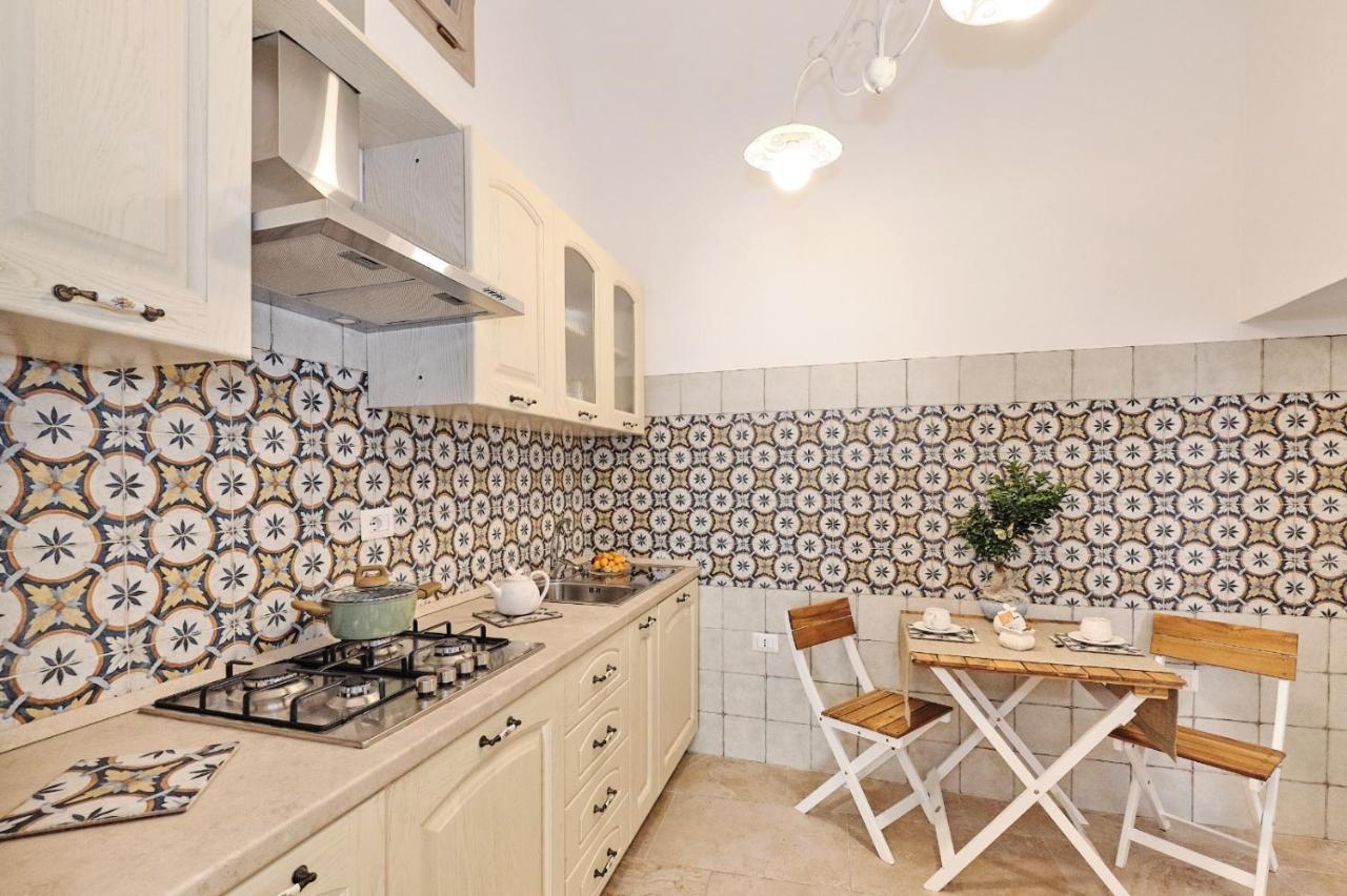 Signuria Apartment Галлиполи Экстерьер фото